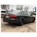 2014 VOLKSWAGEN JETTA S *No Accidents Reported* (NO RESERVE)