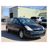 2005 TOYOTA PRIUS (NO RESERVE)