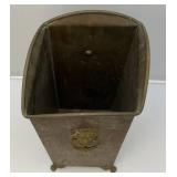 20 1/2" Brass Lion Adorned Umbrella Stand