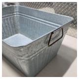 Galvanized Metal Utility Tub Planter Beverage Bin w Handles Rustic Farmhouse Decor