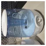 Lot of 2 Humidifiers HoMedics Total Comfort & Vicks Cool Mist Tabletop Units tested and working
