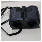 Tasco 7x25 Binoculars with Case and Cloth