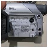 JVC MiniDV Digital Video Camera - 16x Optical Zoom - 700x Digital Zoom