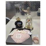 Lot Vintage Style Decor - Seth Thomas Candid Clock, Oil Lamp, DEMDACO Giving Heart