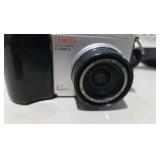 Olympus Camedia C-2020 Zoom Digital Camera with Box, Manual & Cables