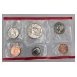 Susan B. Anthony Dollar Collection + 1996 Summer Games Mint Strip + 1998 Uncirculated Set + Aprox: 1 LB+ Unsearched Pennies Lot