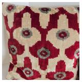 Pair of Crate & Barrel Paavo Pillow Covers w/ Down Inserts - 20 x 20