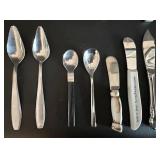 Mish-Mash Silverware - Assorted Forks, Knives & Spoons (Mixed Patterns)