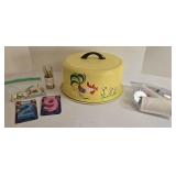 Vintage Yellow Rooster Cake Tin with Lid - Decorative Farmhouse Kitchen Storage