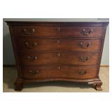 Antique 18th Century Chest of Drawers (Gostelowe Style) - 4-Drawer Mahogany