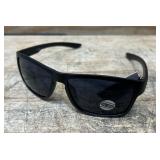 Sunglasses lot of 3