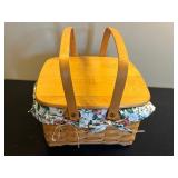 Longaberger Handwoven Basket Dresden OH USA with Floral Liner and Wood Lid