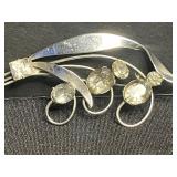 Staret Floral Brooch with Clear Crystals