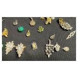 Vintage Costume Jewelry Assortment - Brooches, Pins & Earrings Odds & Ends for Jewelry Making