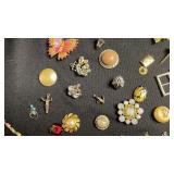 Vintage Costume Jewelry Assortment - Brooches, Pins & Earrings Odds & Ends for Jewelry Making