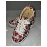 Betsey Johnson Sidny Rhinestone Heart Sneakers Size 6.5M Good