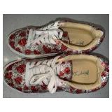 Betsey Johnson Sidny Rhinestone Heart Sneakers Size 6.5M Good