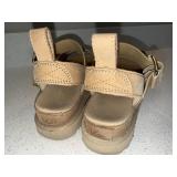 UGG Platform Buckle Strap Sandals Tan Beige Womens US 7 Good