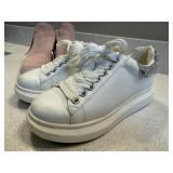 Steve Madden Women