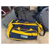Mixed Luggage & Travel Bag Lot Suitcases Duffels Totes Rolling Cases