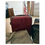Mixed Luggage & Travel Bag Lot Suitcases Duffels Totes Rolling Cases