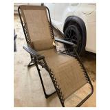 Zero Gravity Reclining Patio Lounge Chair Brown Mesh w/ Pillow Good