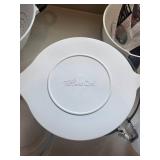 OXO Good Grips Batter Bowl 2 Qt/2 L + Angled Cups (2 & 4 Cup) + Pampered Chef Bowls