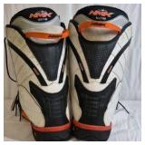 HMK Snowboard Boots – Black and White Lace-Up Design US 11M