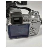 Sony Cyber-shot Digital Camera 12x Zoom Super SteadyShot w/ Case Charger