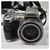 Sony Cyber-shot Digital Camera 12x Zoom Super SteadyShot w/ Case Charger