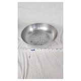 Cromwell Hand Wrought Pan and Cake Pan