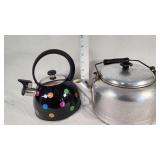 Cuisine Select Polka Dot Tea Kettle and Comet Aluminum Kettle
