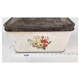 Decorware USA Vintage Metal Tin