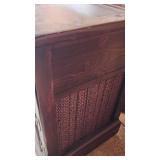 Magnavox PD6405PM42 Console Stereo System - Untested