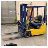 Komatsu Tilting Side Shifting Forklift with Charger - works see video