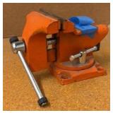 PONY 3.5" Bench Vise; Rachets. Irwin chisels