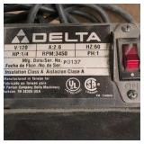 DELTA Benchtop sander, 1-inch belt/5-inch disc