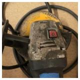 (4) GRINDERS, corded: Bosch, Metabo, Makita