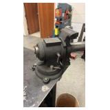 MACHINIST Bench Vise with Pipe jaws