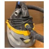 (2) WET dry vacs: MASTER FORCE, Stinger