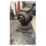 MACHINIST Bench Vise with Pipe jaws