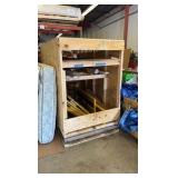 MODULAR guarding fence panels in wood crates