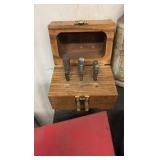 Reamer, bits, chuck, end mills, burrs