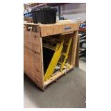 MODULAR guarding fence panels in wood crates