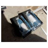 Pair of Bottle Jacks (UNUSED)