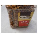 30 oz Jug Snyders Mini Pretzels; be...