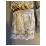 Vintage Mondamin Hamburg Tin w White Lace Trim Sewing Lot