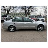 2005 NISSAN ALTIMA 3.5 SE *1 Owner | No Accidents Reported* (NO RESERVE)