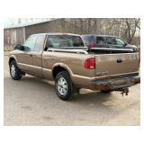 2003 GMC SONOMA SL *4x4 | No Accidents Reported* (NO RESERVE)
