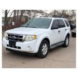 2009 FORD ESCAPE XLT *No Accidents Reported* (NO RESERVE)